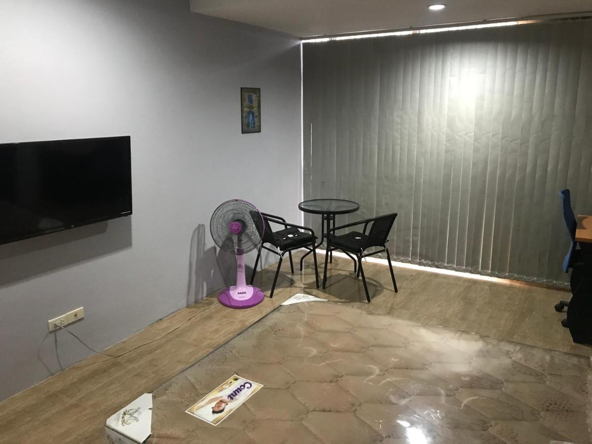 Old Town Hotel Pantai Jomtien Luaran gambar