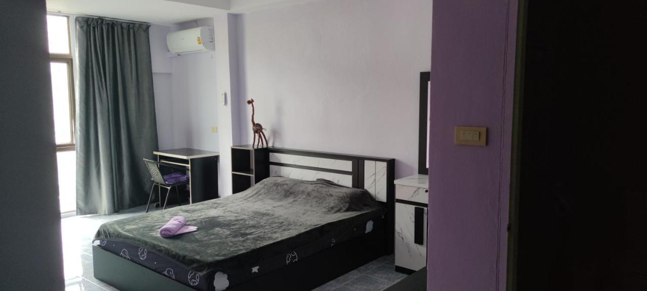 Old Town Hotel Pantai Jomtien Luaran gambar